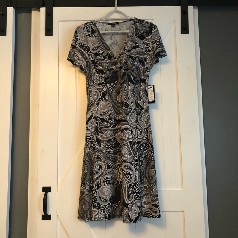 Majora midi length paisley dress size medium
